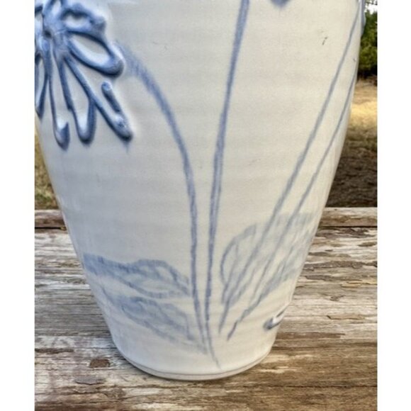 Studio Art Pottery Vase Raised Blue Flowers Cream Glaze Abstract Signed 8.75 in - Picture 9 of 16